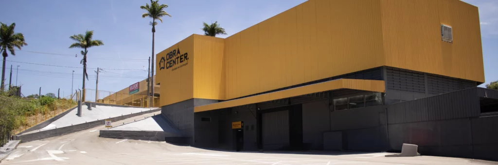 obra center garagem